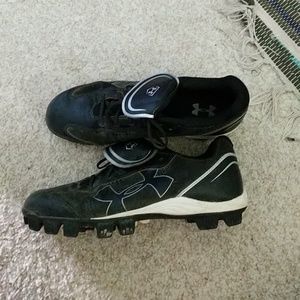 UNDER ARMOUR CLEATS